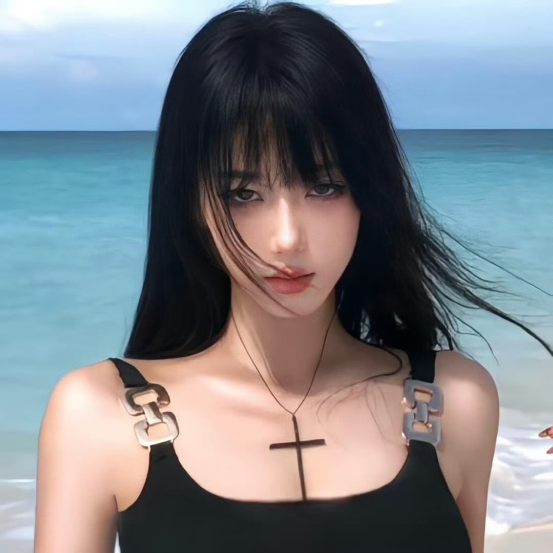 北京伴游女生褒白夏的资料