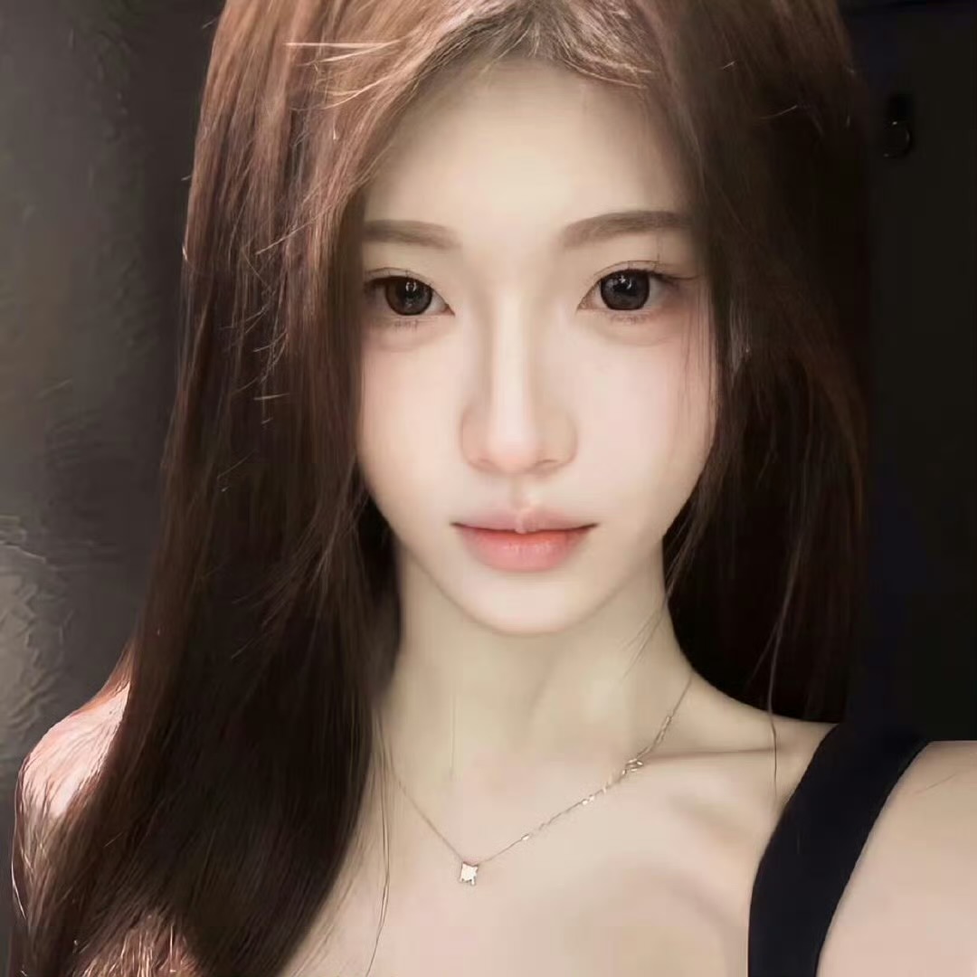 北京伴游女生钟奕奕的资料