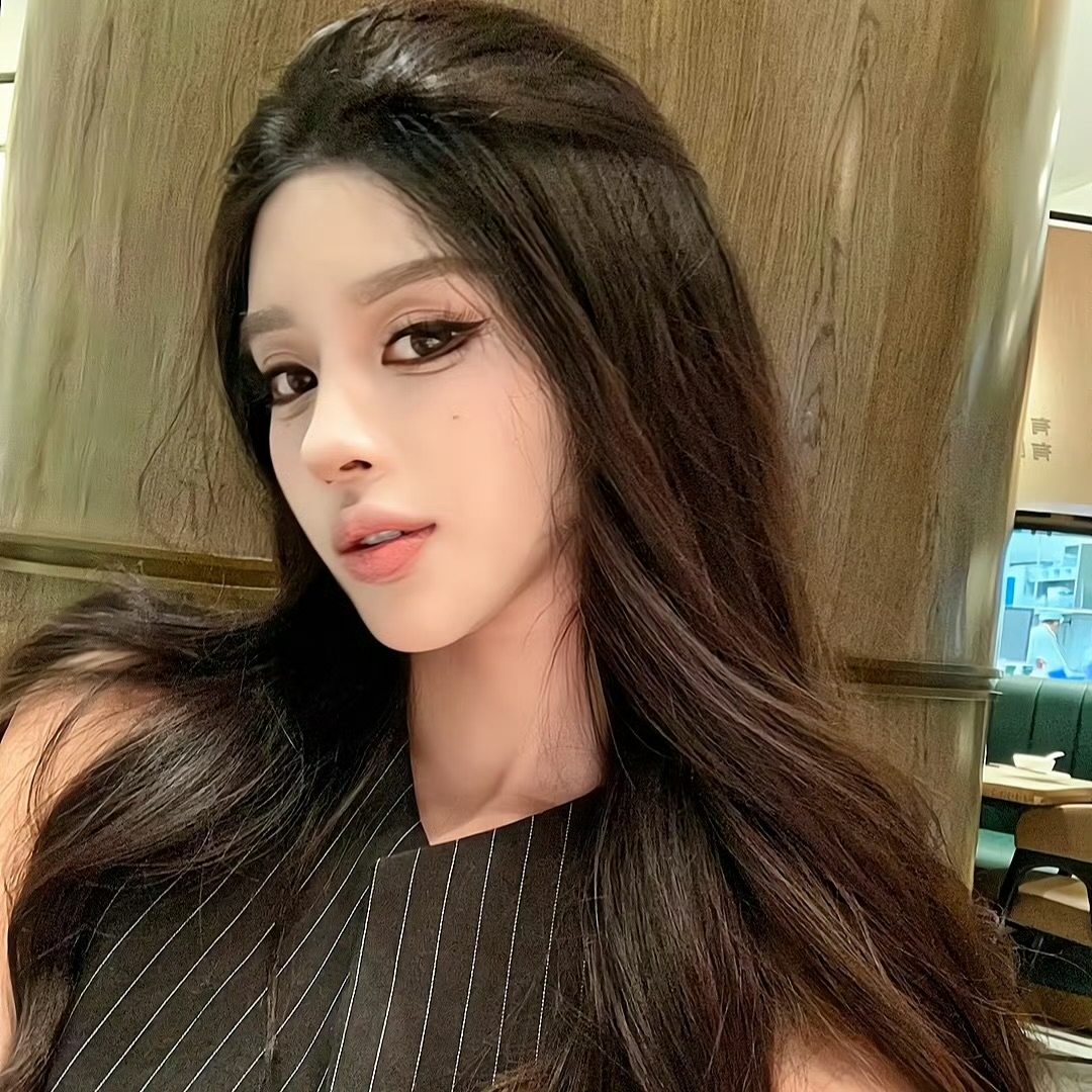 北京伴游女生孟琼的资料