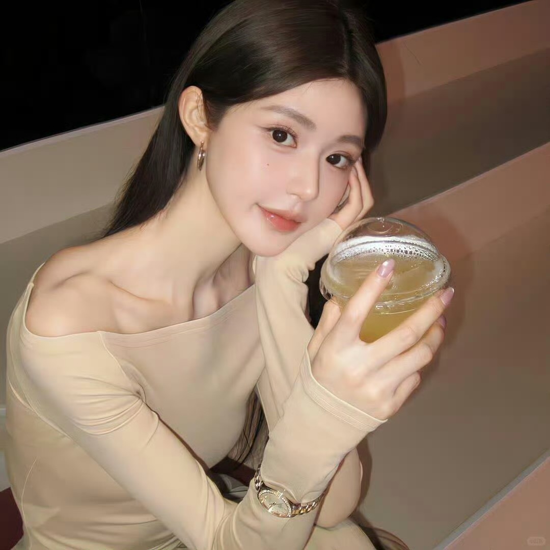 北京伴游女生林小糖的资料