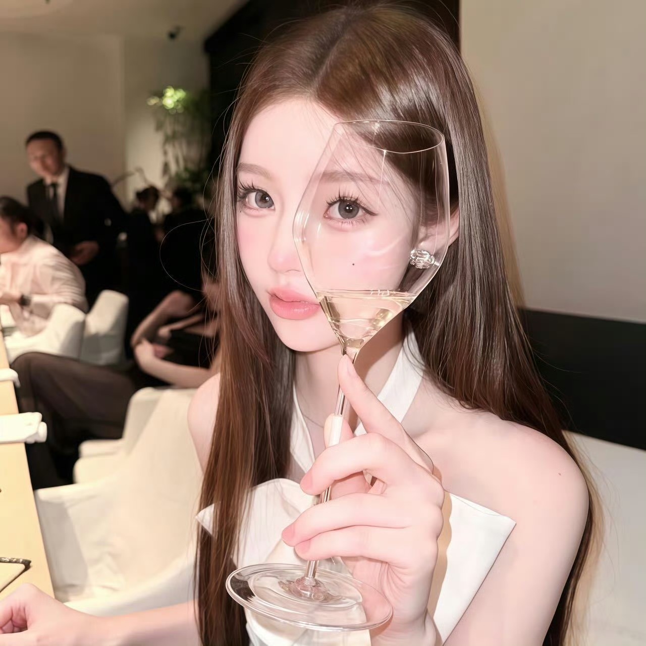 北京伴游女生修鹿薇的资料