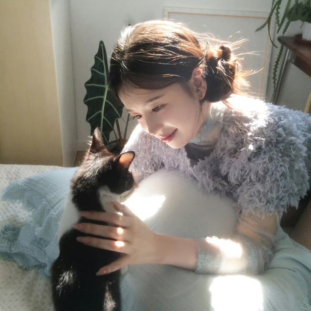 北京伴游女生秦雨桐的资料